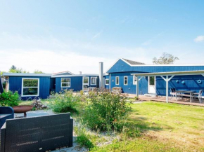 6 person holiday home in Grenaa